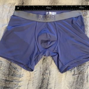 🪨🪨 Mens “Buffalo” bye David Bitton size large